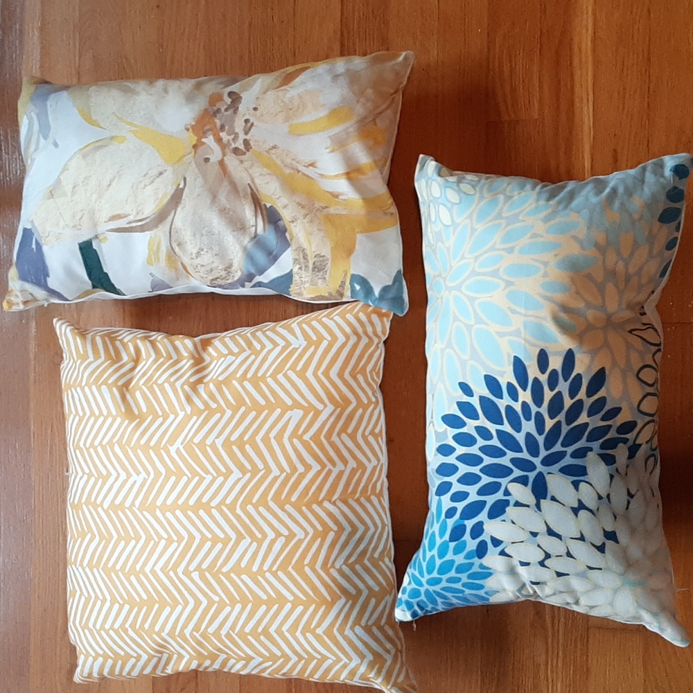 Spring Pillows !!!